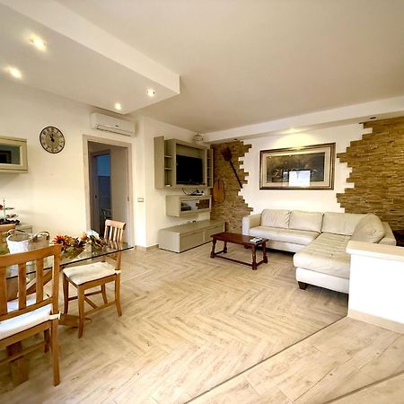 The Refuge Apartment Porto Torres Exterior photo