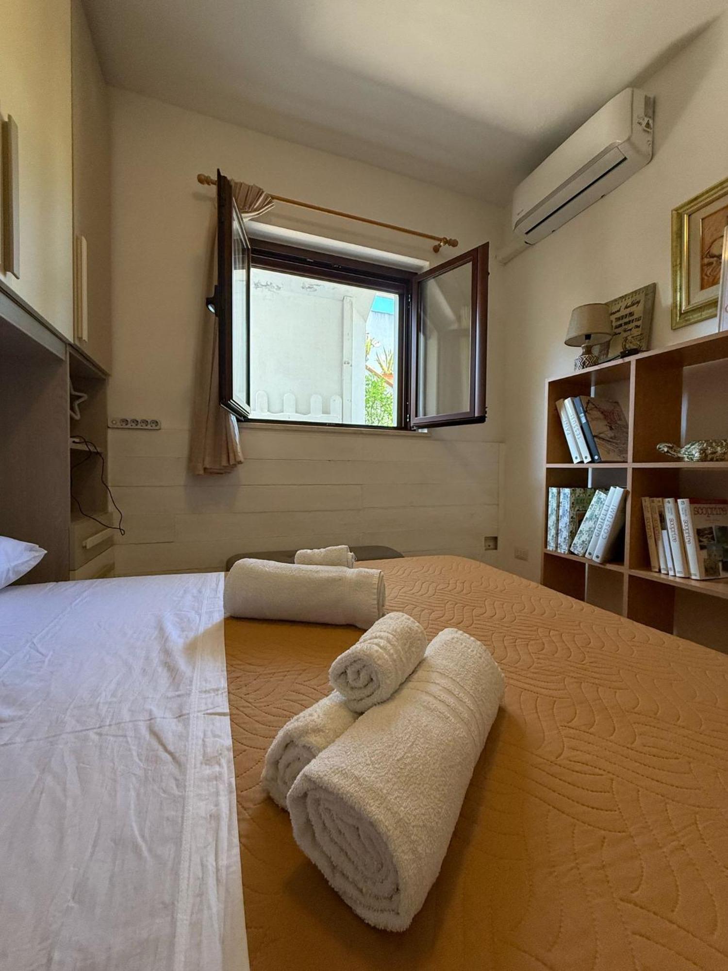 The Refuge Apartment Porto Torres Exterior photo