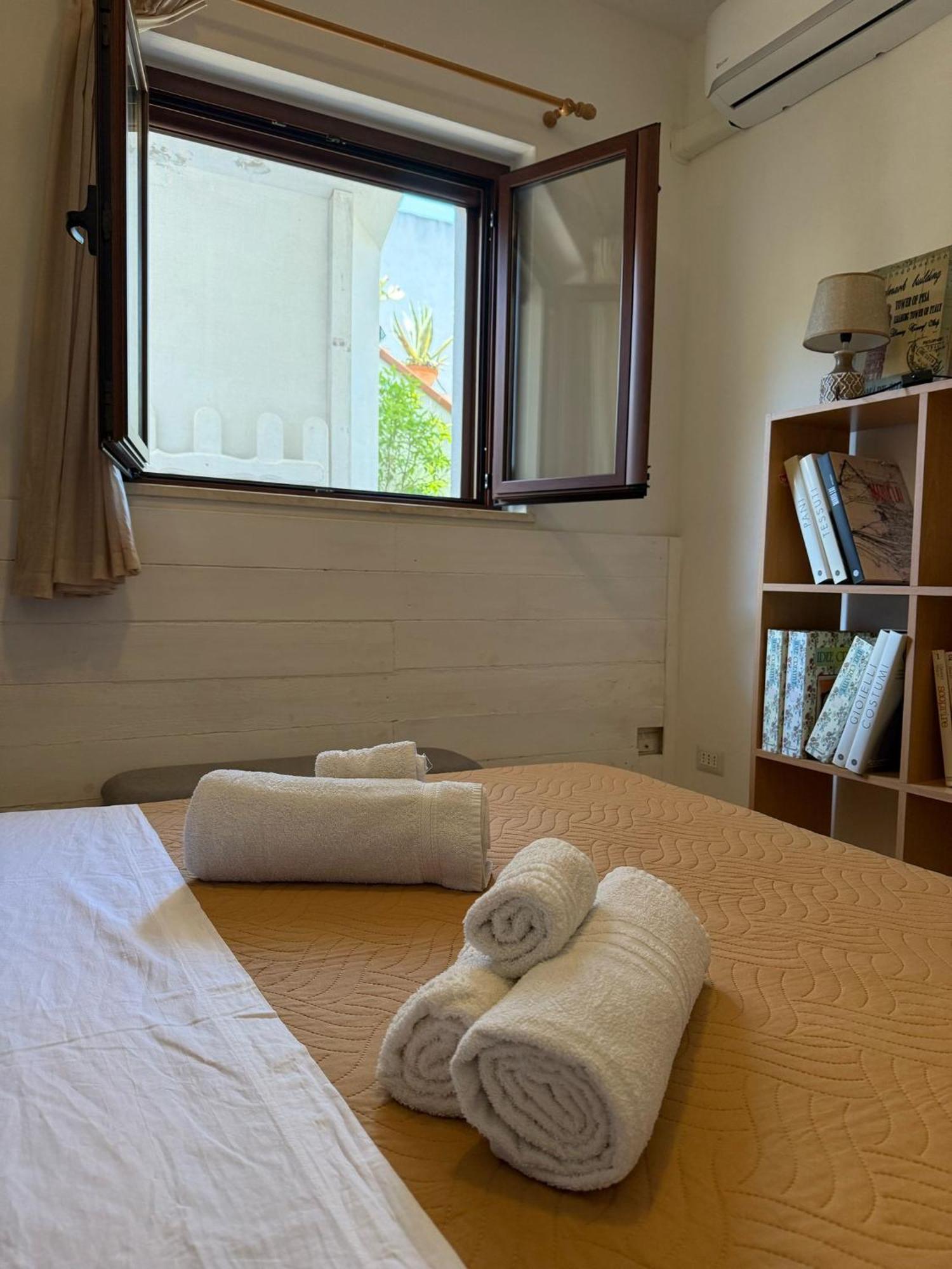 The Refuge Apartment Porto Torres Exterior photo